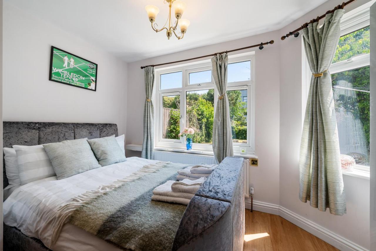 Lovely Garden Apartment In Wimbledon Town Centre With Private Parking By Wimbledon Holiday Lets Londres Exterior foto