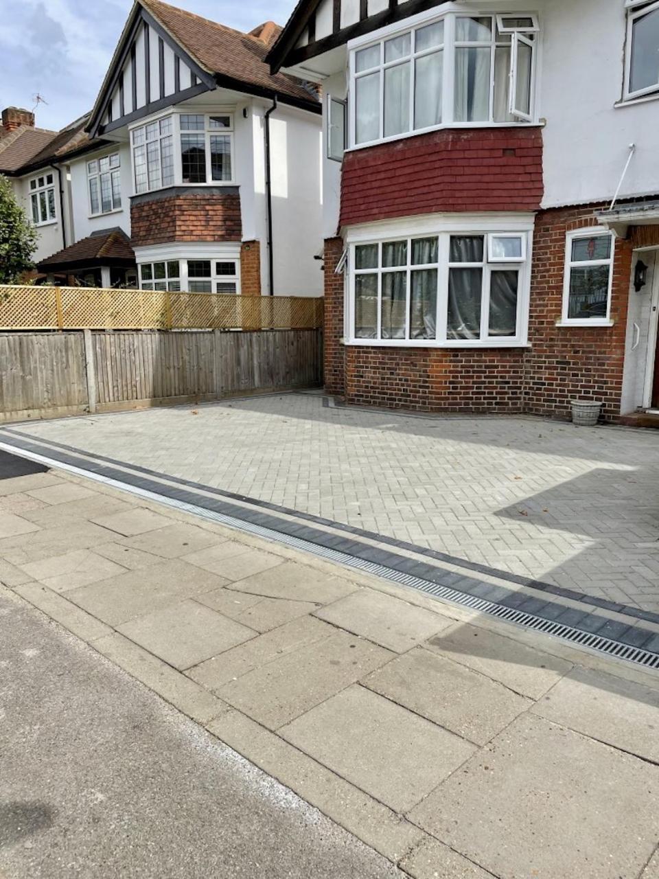Lovely Garden Apartment In Wimbledon Town Centre With Private Parking By Wimbledon Holiday Lets Londres Exterior foto