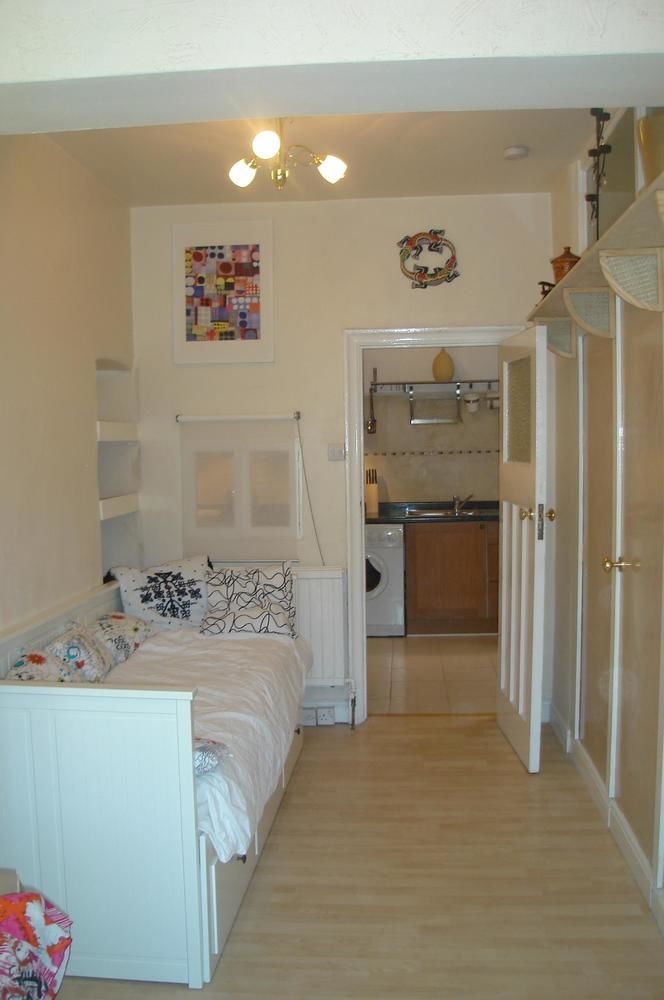 Lovely Garden Apartment In Wimbledon Town Centre With Private Parking By Wimbledon Holiday Lets Londres Exterior foto