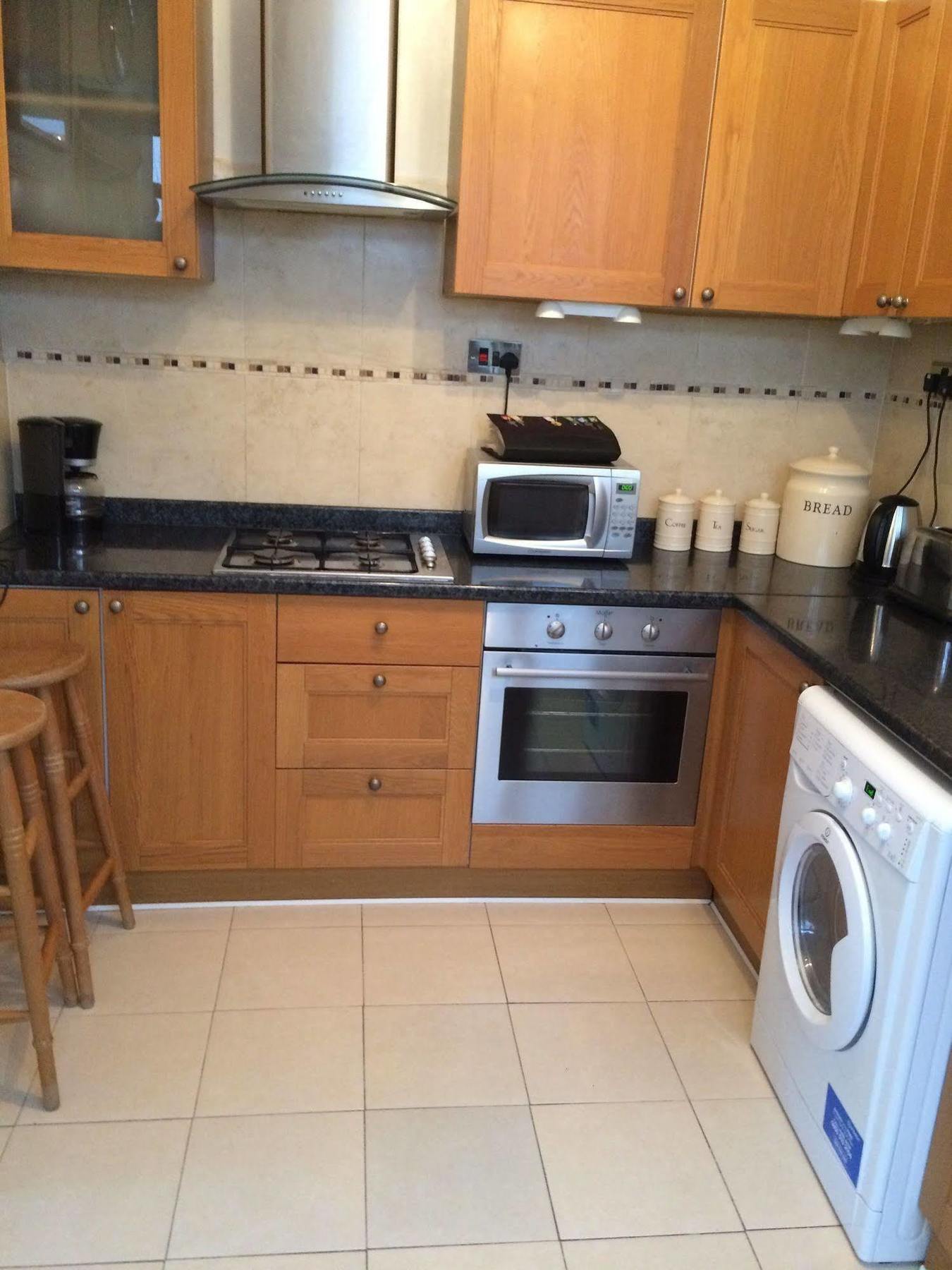 Lovely Garden Apartment In Wimbledon Town Centre With Private Parking By Wimbledon Holiday Lets Londres Exterior foto